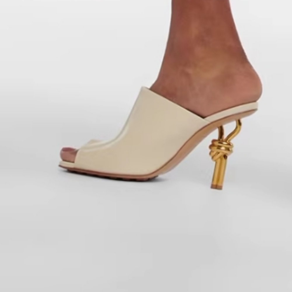 women shoes Heels